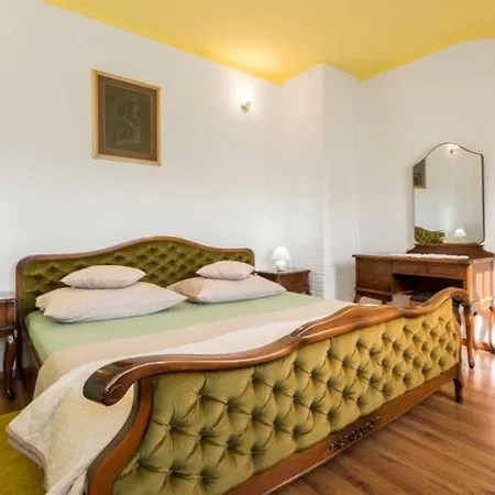 Snjezana Apartment *